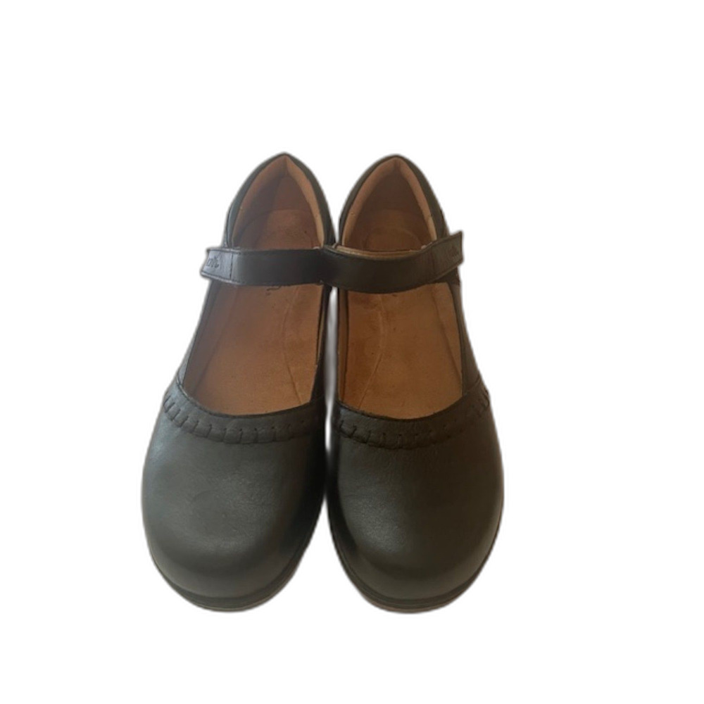 Earth Kalece Mary Jane Leather Shoes Size 8 1/2